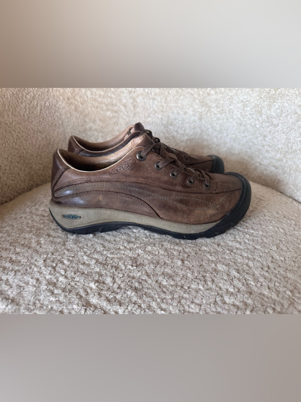 KEEN Toyah Women’s Brown Leather Hiking Walking Shoes Size 8 Comfort Casual